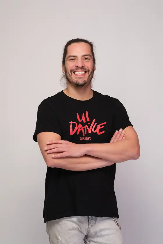 Nuno, profesor de salsa y bachata en U!DANCE Lesseps